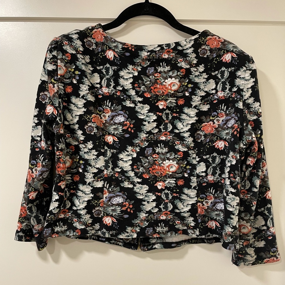 Comfy jersey blazer to pair with a simple black dress or black work outfit!